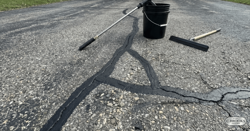 How to Prepare Your Driveway for Sealcoating 